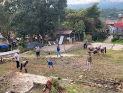 Dalam Rangka Dukung Ketabanan Pangan Polres Mamasa Gotong Royong Melaksanakan Pembersihan Lahan
