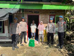 Peduli, Bid Propam Polda Sulbar Berbagi dengan Warga Kurang Mampu