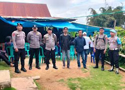 Polres Mamasa Amankan Kampanye Tatap Muka Pasangan Calon Bupati dan Wakil Bupati di Desa Malangkena Padang