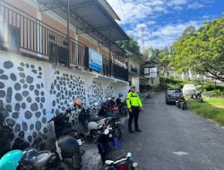 Sat Lantas Polres Mamasa Laksanakan Patroli di Tempat Ibadah Minggu Untuk Memastikan Keamanan Masyarakat yang Sedang Beribah