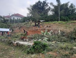 Kegiatan Pembersihan Lahan oleh Sat Samapta Polres Mamasa, Dukung Program Asta Cita Presiden di Bidang Pertanian dan Lingkungan