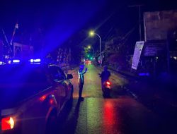 Satuan Sat Lantas Polres Mamasa melaksanakan kegiatan Patroli Blue Light untuk Menjaga keamanan Wilayah Hukum Polres Mamasa