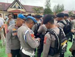 Polres Mamasa Laksanakan Pemeriksaan Mendadak Terhadap HP Personel untuk Cegah Keterlibatan dalam Judi Online