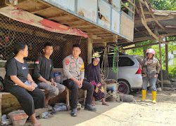 Bhabinkamtibmas Polsek Sumarorong Polres Mamasa Jalin Silaturahmi dengan Warga Lewat Kegiatan Sambang