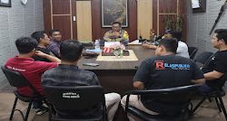 Kapolresta Mamuju Sambut Baik Kunjungan Ikatan Jurnalis Sulbar di Ruang Kerjanya