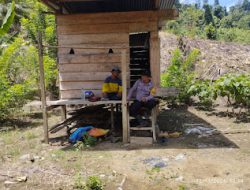 Bhabinkamtibmas Polsek Pasangkayu Jadi Garda Depan Ketahanan Pangan, Ajak Warga Manfaatkan Lahan Kosong