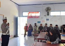 Unit Kamsel Sat Lantas Polres Pasangkayu Laksanakan Sosialisasi di SMK Peduli Bangsa