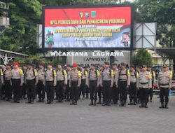 Apel Pengecekan Pasukan Operasi Mantab Praja 2024, Kapolres Pasuruan Pastikan Pasukan Siap Kawal Pilkada 2024