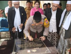 Kapolres Pasuruan Bantu Warga Tosari Bangun Tempat Ibadah di Daerah Terpencil.