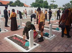 Kasdim Menghadiri Ziarah di TMP.