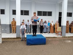 Upacara Bendera di SMKS YPKK Limbung, Wakapolsek Bajeng Ajak Pelajar Tingkatkan Disiplin dan Jauhi Narkoba.