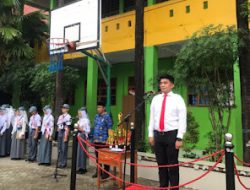 Kasat Narkoba Polres Gowa Pimpin Upacara Bendera dan Penyuluhan Bahaya Narkoba di SMAN 1 Gowa.