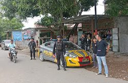 Polsek Bajeng dan Brimob Polda Sulsel Amankan Kampanye Tatap Muka Cawabup Gowa Nomor Urut 1.