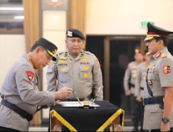 Kapolri Resmi Lantik Komjen Ahmad Dofiri Sebagai Wakapolri yang baru.