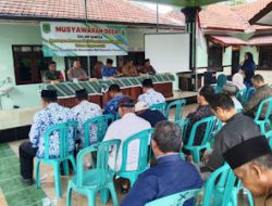 Babinsa Desa Gajahbendo Hadiri Musdes penetapan Rencana Kerja Pemerintah Desa.