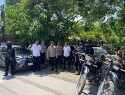 Menjaga Kondusifitas Jelang Pilkada, Personel Polsek Bajeng Amankan Jalannya Kampanye Paslon Cagub dan Cawagub.