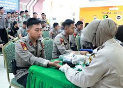 808 Personel Polda Jatim dan 15 ribu Personel Polres Jajaran, Lakukan Rikes Sebelum Bertugas di TPS.