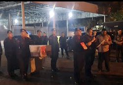 Kapolri Beri Kenaikan Pangkat Anumerta ke Almarhum Akp Ulil Ryanto.