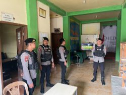 Personil Sat Samapta Polres Mamasa Laksanakan Patroli Jalan Kaki untuk Jaga Kamtibmas Aman dan Kondusif