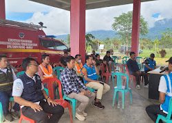 Personil Polsek Sumarorong Menghadiri Kegiatan Sosialisasi Terkait Operasi Modifikasi Cuaca di Bandara Sumarorong