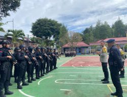 Kapolres Mamasa Lepas Pasukan BKO Brimob Usai Sukseskan Pengamanan Pilkada 2024