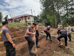 Polres Mamasa Melaksanakan Pembersihan Lahan untuk Lingkungan Bersih dan Aman Sejalan Dengan Asta Cita Presiden