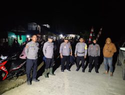 Personil Polsek Sumarorong Laksanakan Pengamanan Kampanye Pasangan Calon Bupati dan Wakil Bupati Mamasa Gelar Kampanye Dialogis di Kecamatan Sumarorong