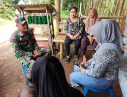 Mewujudkan Keakraban, Babinsa Komsos Dengan Warga Binaan