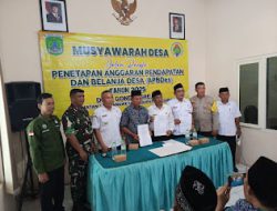 Danramil 0819/14 Gondangwetan Hadiri Penetapan APBDes 2025 di Balai Desa Gondangrejo