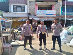 Polsek Wonomulyo Laksanakan Patroli Cegah Gangguan Kamtibmas Pasca Penghitungan Suara Pilkada Serentak di Tingkat PPK Kecamatan
