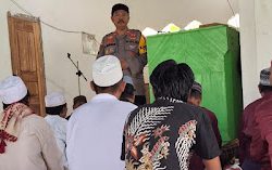 Kapolsek Tommo Berikan Himbauan kepada Warga Desa Campaloga untuk Jaga Kamtibmas