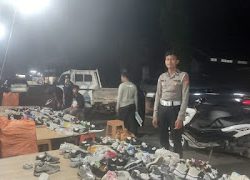 Polsek Wonomulyo Polres Polman Laksanakan Patroli Malam Menjelang Natal dan Tahun Baru