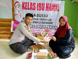 Bhabinkamtibmas Polsek Tapango Monitoring Kegiatan Kelas Ibu Hamil dengan Tema “Ibu Sehat Bayipun Sehat, Semua Bahagia”