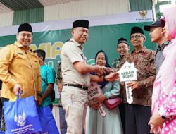 Munjirin Resmikan Bedah Rumah di Kelurahan Lebak Bulus