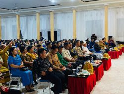 Kapolres  Mamasa Pimpin Langsung Pengamanan Perayaan Natal Oikumene Kabupaten Mamasa Tahun 2024 di Aula GTM Mamasa