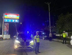 Sat Lantas Polres Mamasa Laksanakan Patroli Blue Light untuk Jaga Keamanan dan Kelancaran Lalu Lintas di Malam Hari