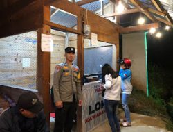 Personel Polsek Mamasa Gelar Pos Pengamanan Natal 2024 dan Tahun Baru 2025 di Desa Wisata Tondokbakaru