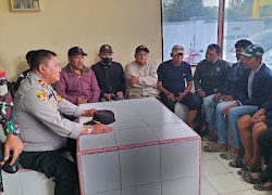 Respon Cepat, Kapolsek Sumarorong Polres Mamasa Datangi Korban Pelajar Tenggelam di Sungai Lolean Sumarorong
