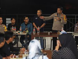 Kapolres Gowa Gelar Silaturahmi dengan Kelompok Penyanyi Jalanan Gowa.