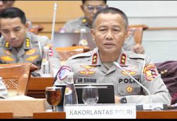 Pergerakan Masyarakat saat Libur Nataru Diprediksi Capai 110 Juta Orang, Polri Siapkan Strategi Lalu Lintas.