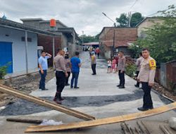 Kapolres Gowa Turun Langsung Pantau dan Atur Arus Lalu Lintas di Lokasi Rawan Kemacetan Jelang Nataru.