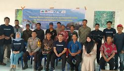 Bhabinkamtibmas Polsek Aralle Polres Mamasa Hadiri Kegiatan Forum Diskusi Perihal Uji Kualitas Air