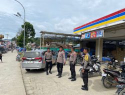 Sat Samapta Polres Mamasa Laksanakan Patroli Jalan Kaki Guna Jaga Kamtibmas Aman di Wilkum Polres Mamasa