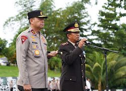 Momen Haru Wisuda Purnabakti 24 Personel, Kapolda Sulbar : Dedikasi dan Loyalitas Dipersembahkan untuk Negeri