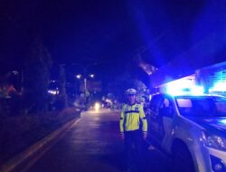 Patroli Blue Light Satlantas Polres Mamasa Dalam Upaya Menjaga Kelancaran Lalu Lintas di Malam Hari