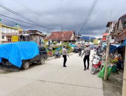 Satlantas Polres Mamasa Gelar Patroli Jalan Kaki Pastikan Keamanan dan Kelancaran Lalu Lintas