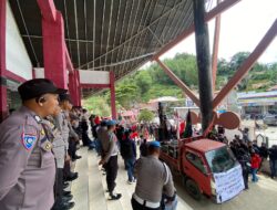 Polres Mamasa Laksanakan Pengamanan Aksi Unjuk Rasa Oleh Aliansi Masyarakat Mamasa Bersatu