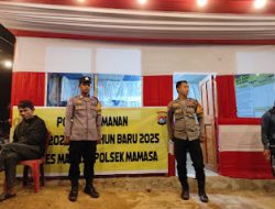 Pesonel Polsek Mamasa Laksanakan Giat Pengamanan Pos Natal dan Tahun Baru di Desa Tondokbakaru