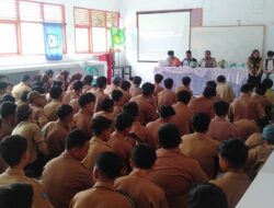 Sat Binmas Polres Pasangkayu Sosialisasi Bahaya Penyalahgunaan Narkoba Dan Pengenalan Saka Bhayangkara Di SMAN 1 Tikke