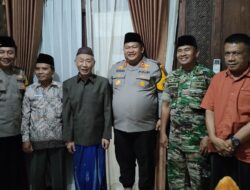 Jalin Silaturahmi Dengan Kalangan Ulama, Danramil Dampingi Kapolres Ke Ponpes